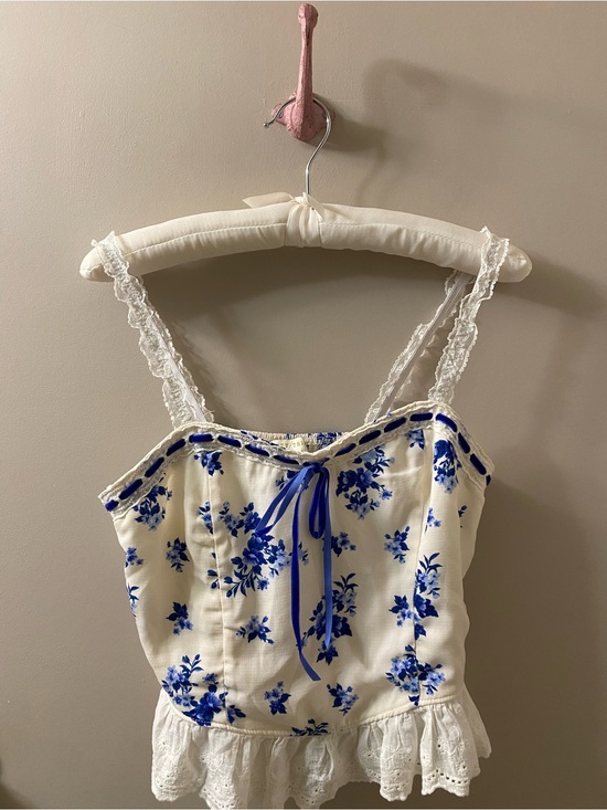 Thirty Thirty Tops - Thirty Thirty Floral Lace-Trim Cami Top